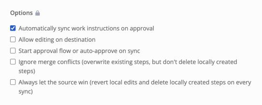 De sectie Opties in het venster Bewerken content sync met de vijf sync-opties. Automatisch werkinstructies synchroniseren bij goedkeuring is aangevinkt.