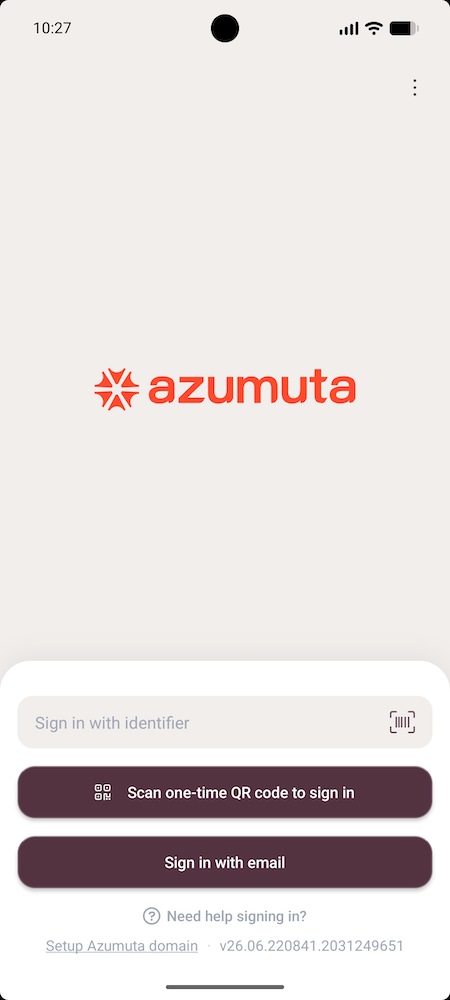 The Azumuta app login screen with the identifier field, where an operator enters their code.